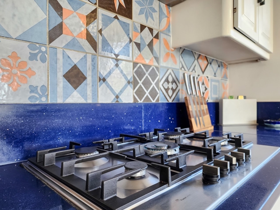 To Let 7 Bedroom Property for Rent in Camps Bay Western Cape